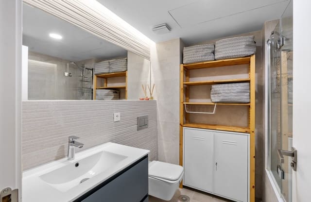 3 quarto Apartamento para venda em Mercado, Alicante cidade - 370 000 € (Ref: 9415291)