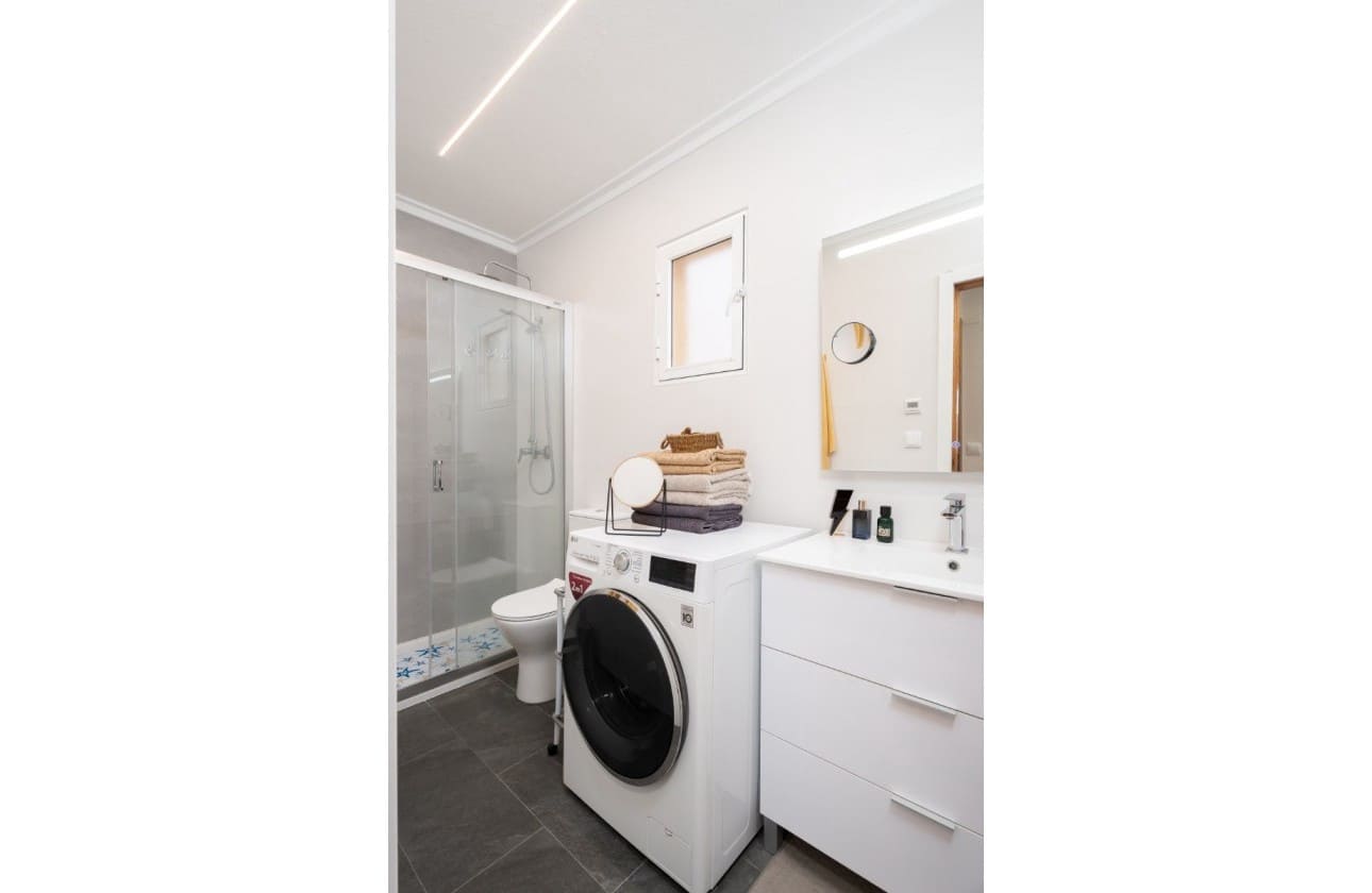 2 bedroom Apartment for sale in Gran Alacant with pool garage - € 184,800 (Ref: 9462846)