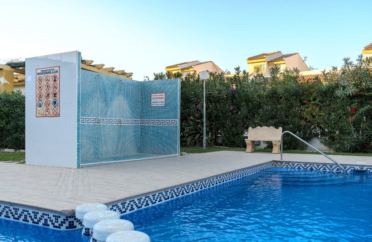 2 bedroom Apartment for sale in Gran Alacant with pool garage - € 184,800 (Ref: 9462846)