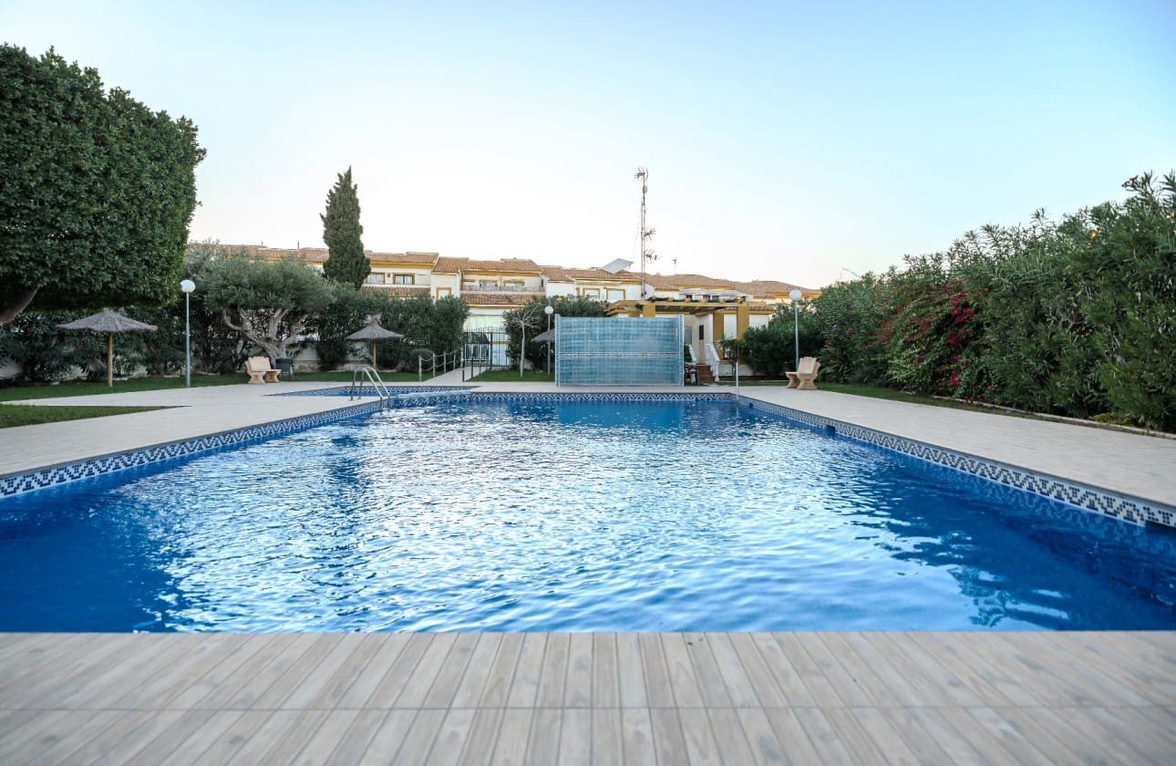 2 bedroom Apartment for sale in Gran Alacant with pool garage - € 184,800 (Ref: 9462846)