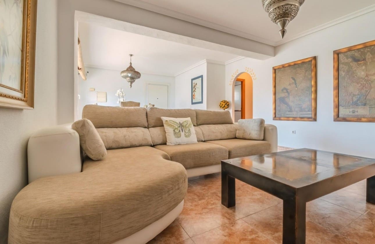 6 bedroom Villa for sale in La Manga del Mar Menor with garage - € 1,100,000 (Ref: 9462847)