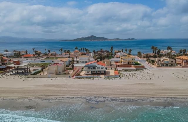 6 soveværelse Villa til salg i La Manga del Mar Menor med garage - € 1.100.000 (Ref: 9462847)