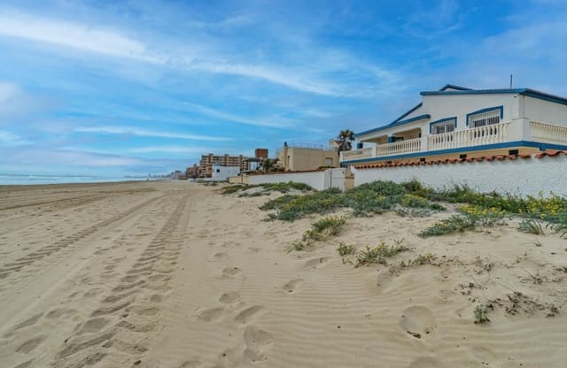 6 soveværelse Villa til salg i La Manga del Mar Menor med garage - € 1.100.000 (Ref: 9462847)