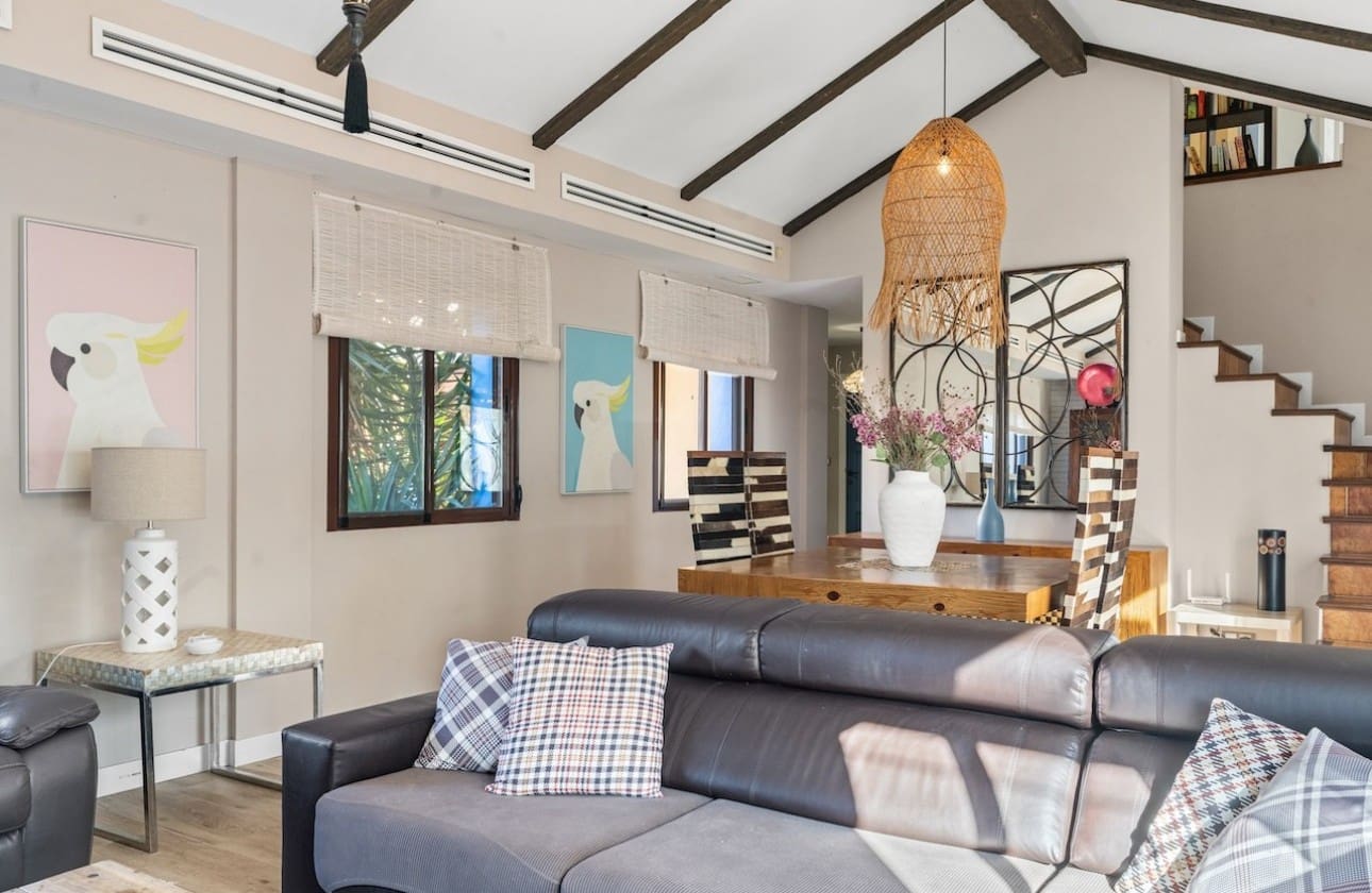 4 bedroom Villa for sale in Santa Pola with pool garage - € 799,000 (Ref: 9464917)