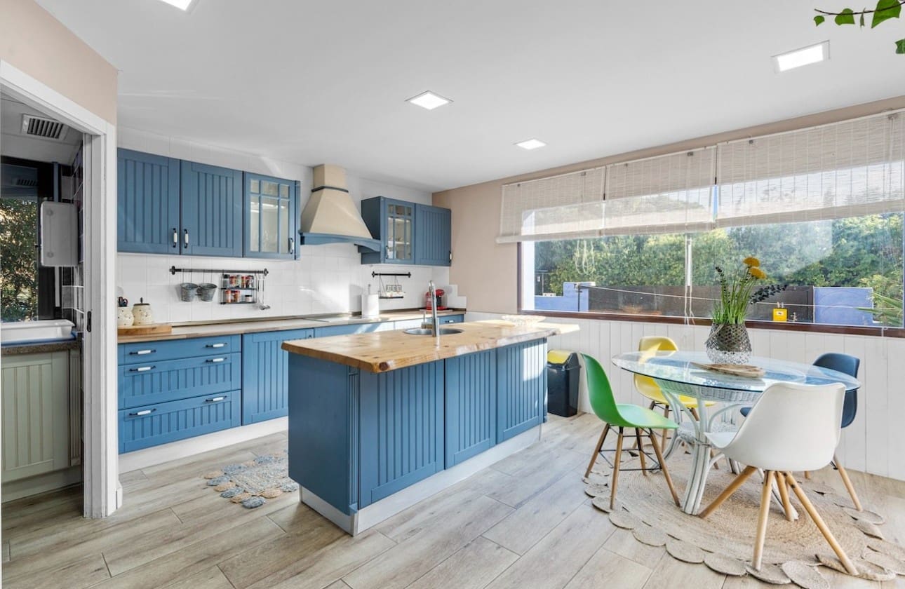 4 bedroom Villa for sale in Santa Pola with pool garage - € 799,000 (Ref: 9464917)