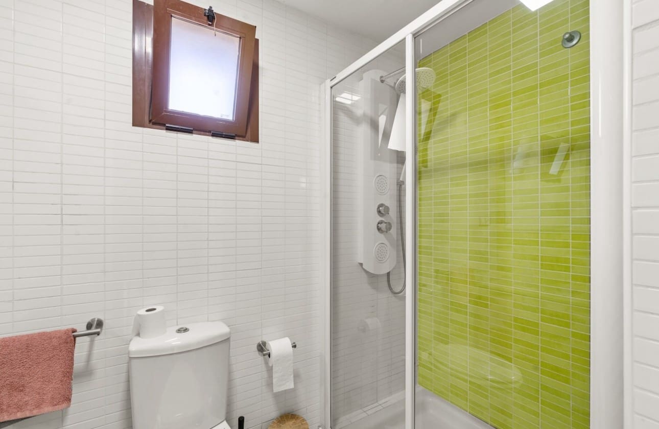 4 bedroom Villa for sale in Santa Pola with pool garage - € 799,000 (Ref: 9464917)