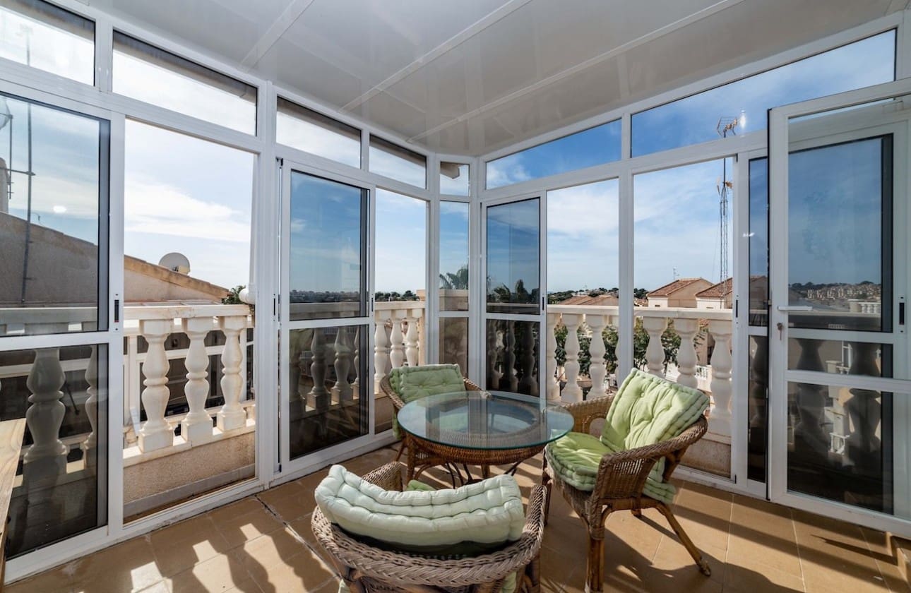 2 soverom Hus til salgs i Villamartin med svømmebasseng garasje - € 149 000 (Ref: 9465005)