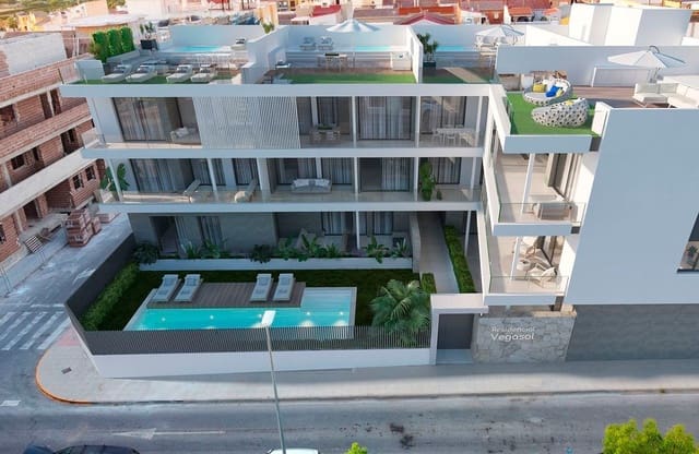 Ático de 3 habitaciones en Benijófar en venta con piscina - 435.000 € (Ref: 9466216)