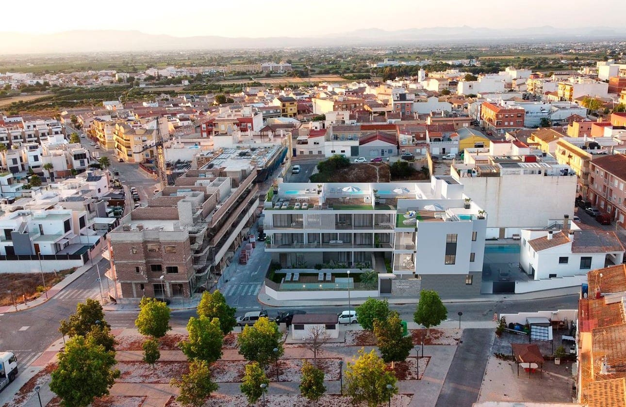 Apartamento de 2 habitaciones en Benijófar en venta con piscina - 285.000 € (Ref: 9466217)