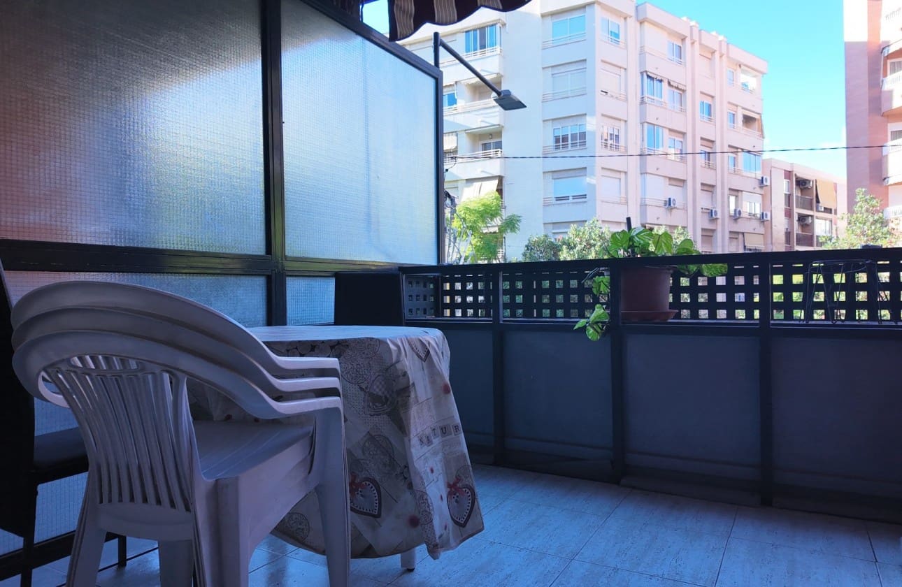 3 quarto Apartamento para venda em Alicante cidade com garagem - 249 000 € (Ref: 9473318)