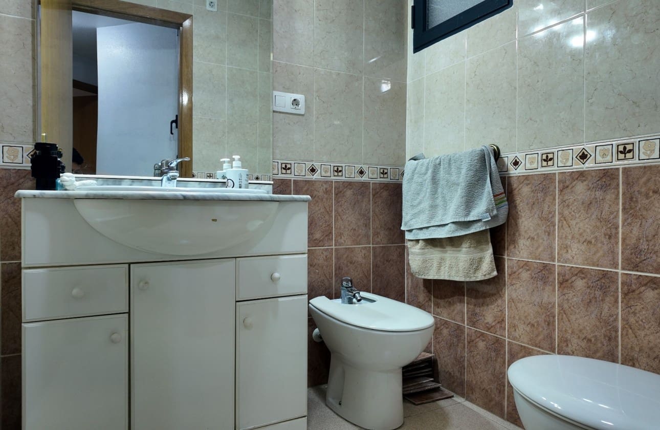 3 quarto Apartamento para venda em Alicante cidade com garagem - 249 000 € (Ref: 9473318)