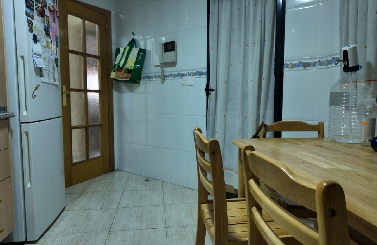 3 quarto Apartamento para venda em Alicante cidade com garagem - 249 000 € (Ref: 9473318)