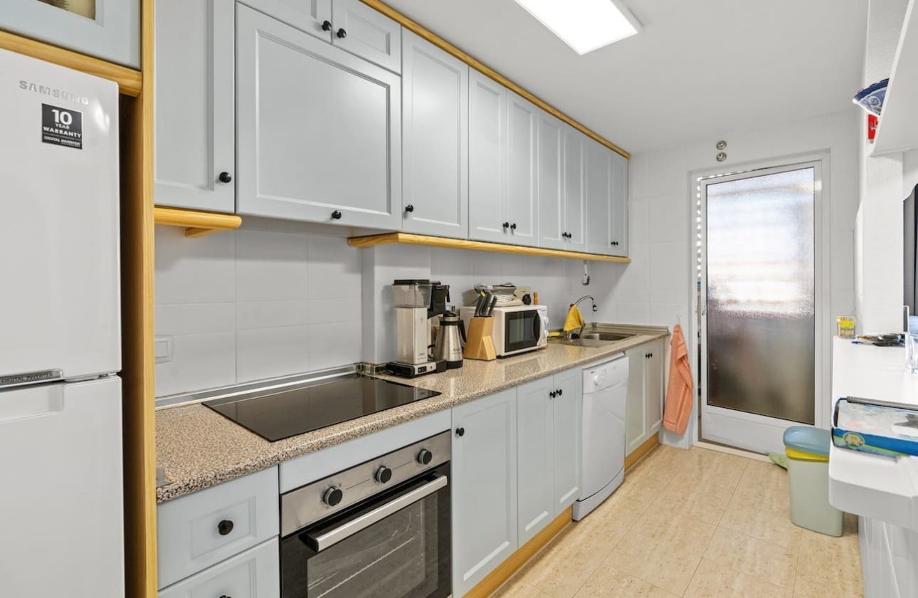 2 bedroom Apartment for sale in Gran Alacant with pool garage - € 249,000 (Ref: 9484981)