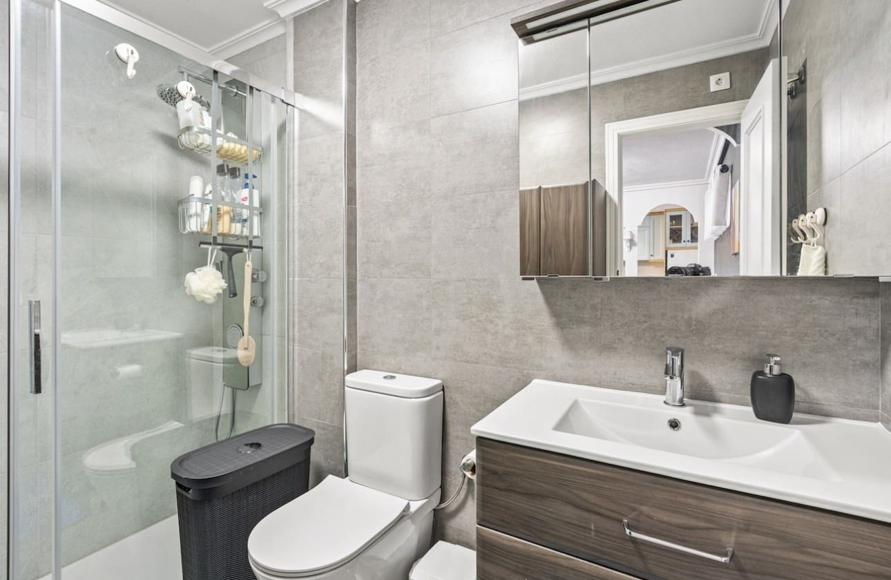 2 bedroom Apartment for sale in Gran Alacant with pool garage - € 249,000 (Ref: 9484981)