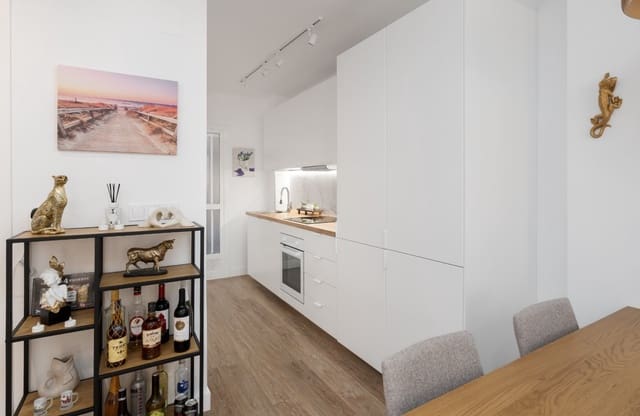 2 soverom Leilighet til salgs i Punta Prima, Orihuela med svømmebasseng - € 208 000 (Ref: 9495580)