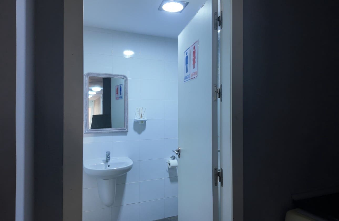 3 soverom Kommersiell til salgs i Alicante by - € 255 000 (Ref: 9511192)