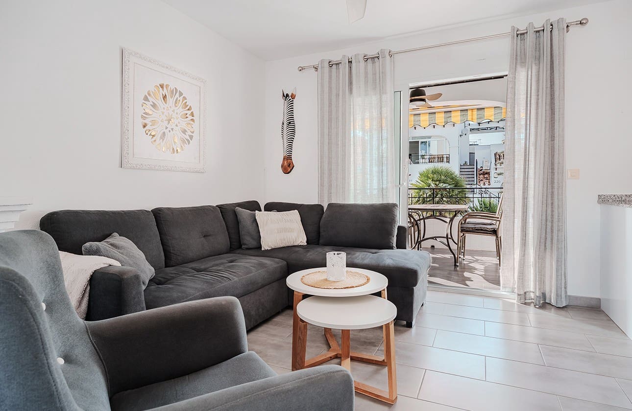 3 soverom Leilighet til salgs i Villamartin med svømmebasseng - € 299 000 (Ref: 9537230)