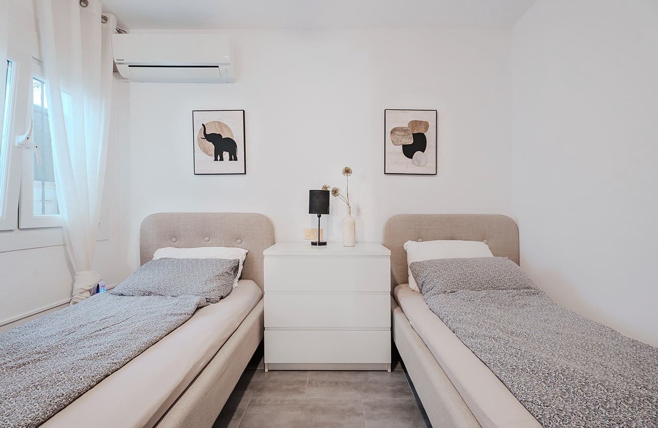 3 soverom Leilighet til salgs i Villamartin med svømmebasseng - € 299 000 (Ref: 9537230)