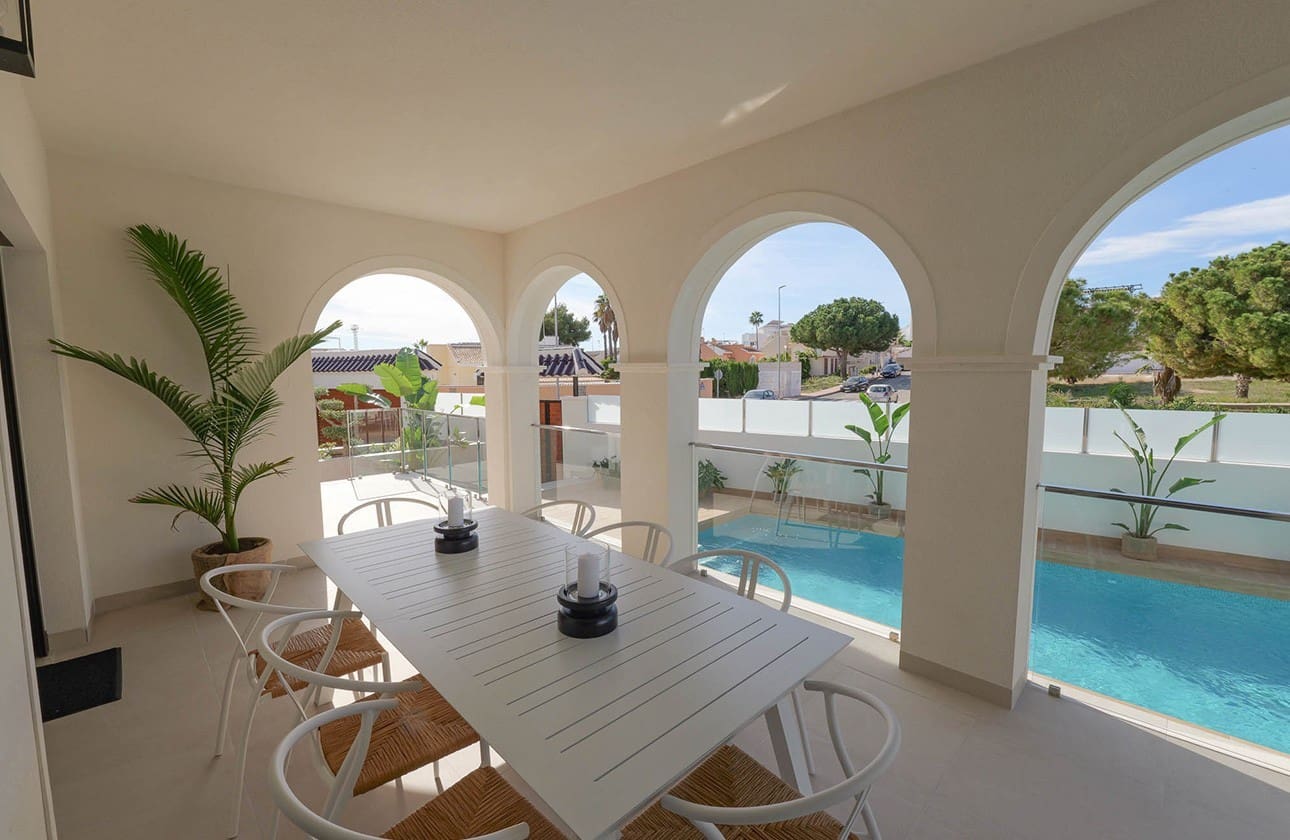 3 bedroom Villa for sale in Dona Pepa with pool garage - € 702,535 (Ref: 9542343)