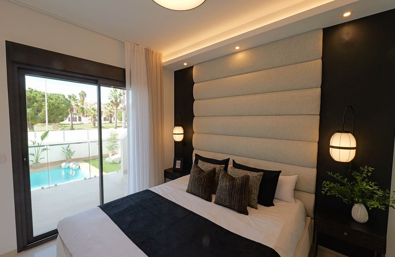 3 bedroom Villa for sale in Dona Pepa with pool garage - € 702,535 (Ref: 9542343)