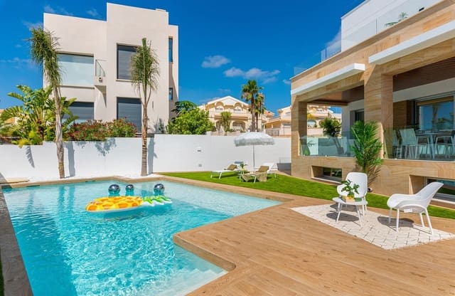 4 soverom Villa til salgs i Doña Pepa, Rojales med svømmebasseng garasje - € 773 900 (Ref: 9542346)