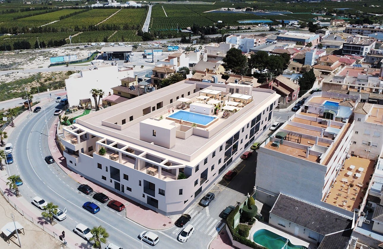 3 bedroom Apartment for sale in San Miguel de Salinas with pool - € 190,000 (Ref: 9580099)