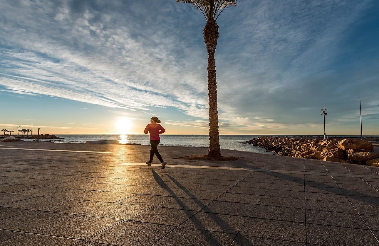 2 soverom Leilighet til salgs i Aguas Nuevas med svømmebasseng garasje - € 385 000 (Ref: 9592235)