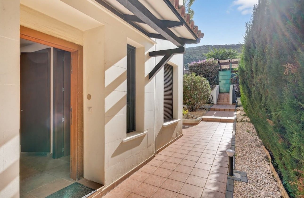 4 sovrum Villa till salu i Javea / Xabia med pool garage - 950 000 € (Ref: 9606626)