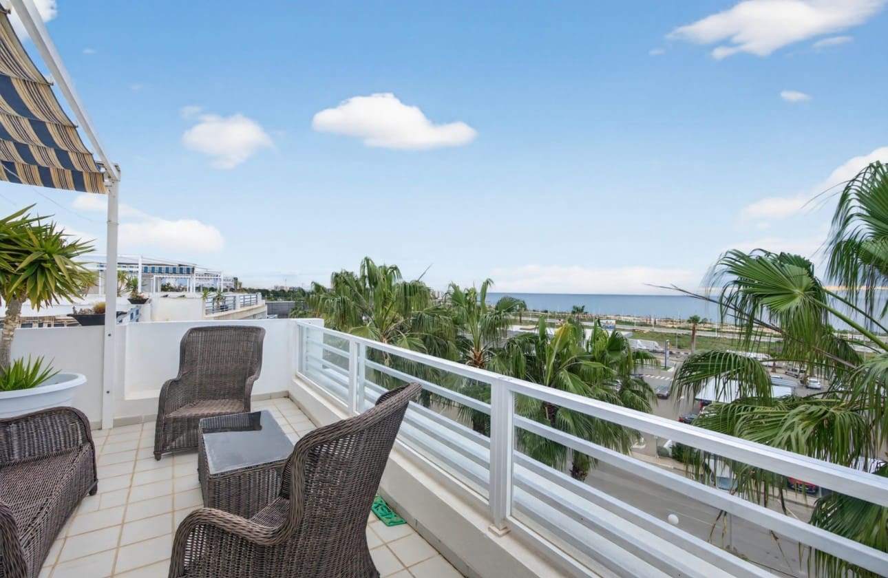 2 bedroom Penthouse for sale in Orihuela Costa with pool garage - € 219,000 (Ref: 9606882)