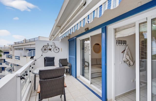 2 bedroom Penthouse for sale in Punta Prima, Orihuela with pool garage - € 219,000 (Ref: 9606882)