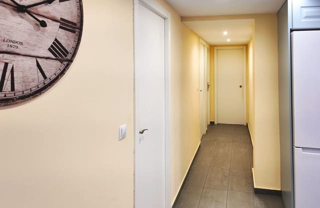 3 soveværelse Lejlighed til salg i Barrio del Centro, Alicante by - € 378.000 (Ref: 9610519)