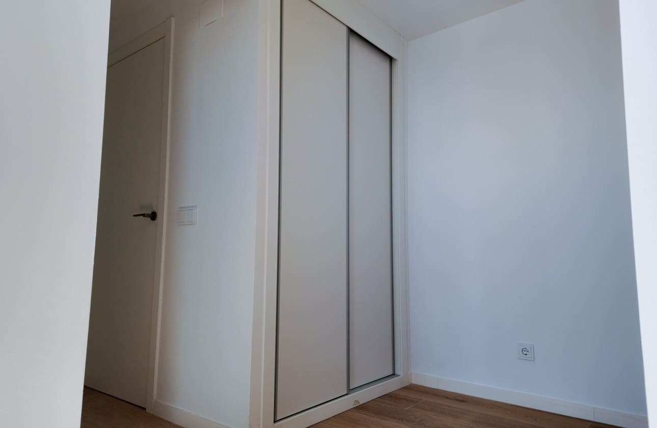 3 slaapkamer Penthouse te koop in Alicante stad met zwembad - € 499.000 (Ref: 9614469)