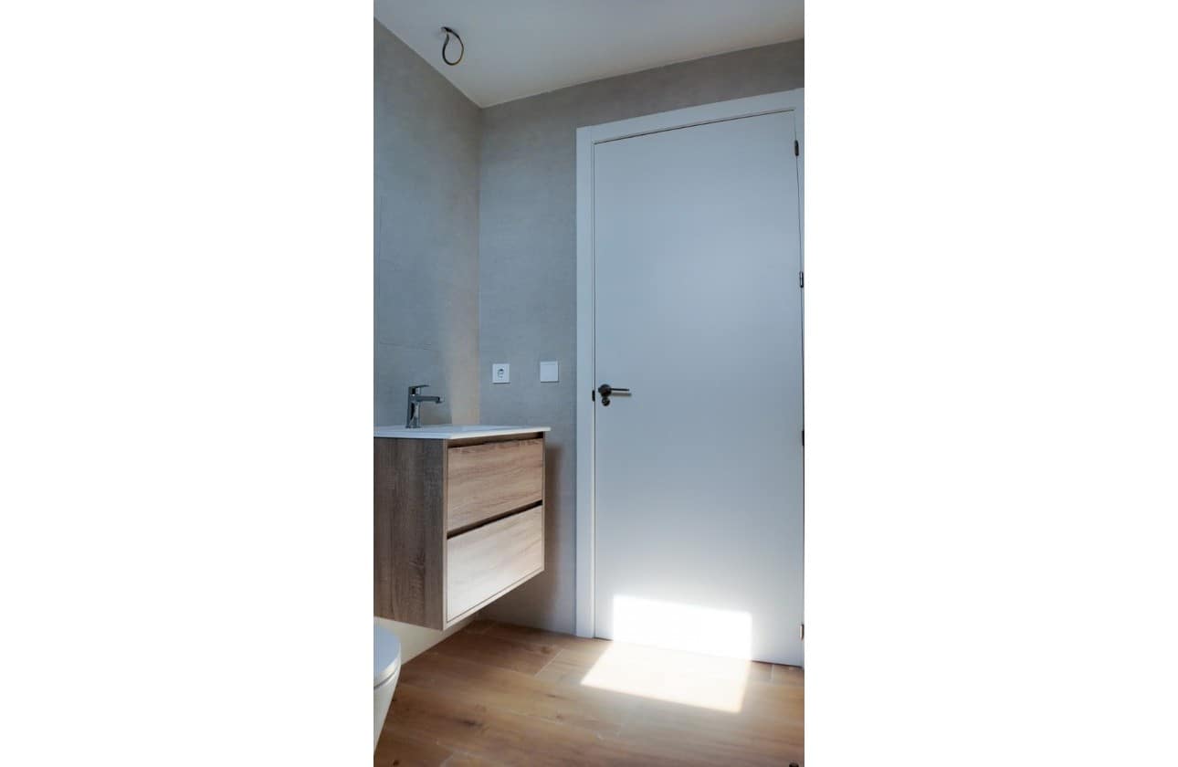 3 slaapkamer Penthouse te koop in Alicante stad met zwembad - € 499.000 (Ref: 9614469)