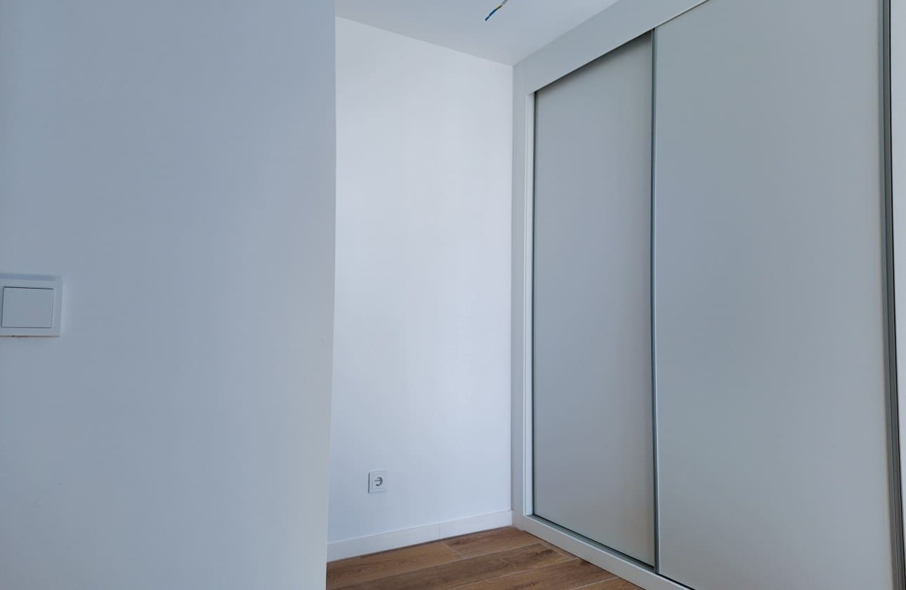 3 slaapkamer Penthouse te koop in Alicante stad met zwembad - € 499.000 (Ref: 9614469)