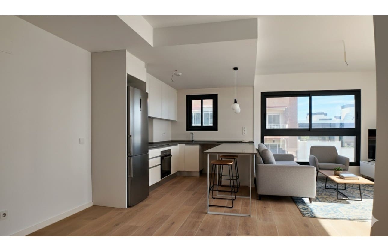 3 slaapkamer Penthouse te koop in Alicante stad met zwembad - € 499.000 (Ref: 9614469)