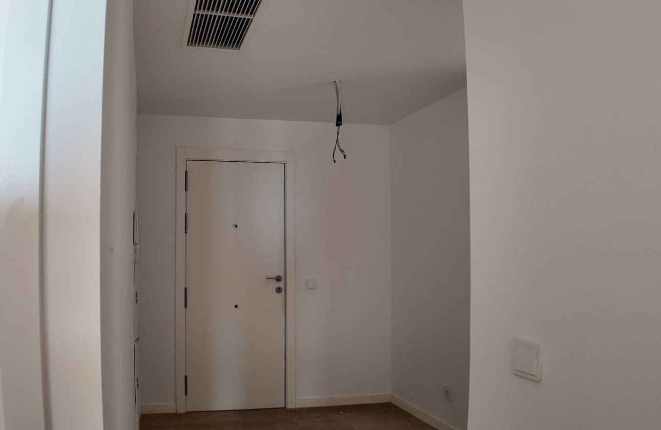3 slaapkamer Penthouse te koop in Alicante stad met zwembad - € 499.000 (Ref: 9614469)