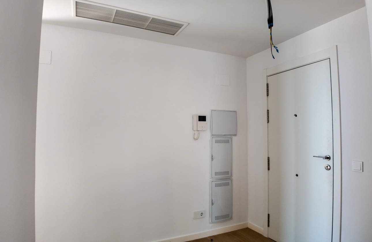 3 slaapkamer Penthouse te koop in Alicante stad met zwembad - € 499.000 (Ref: 9614469)