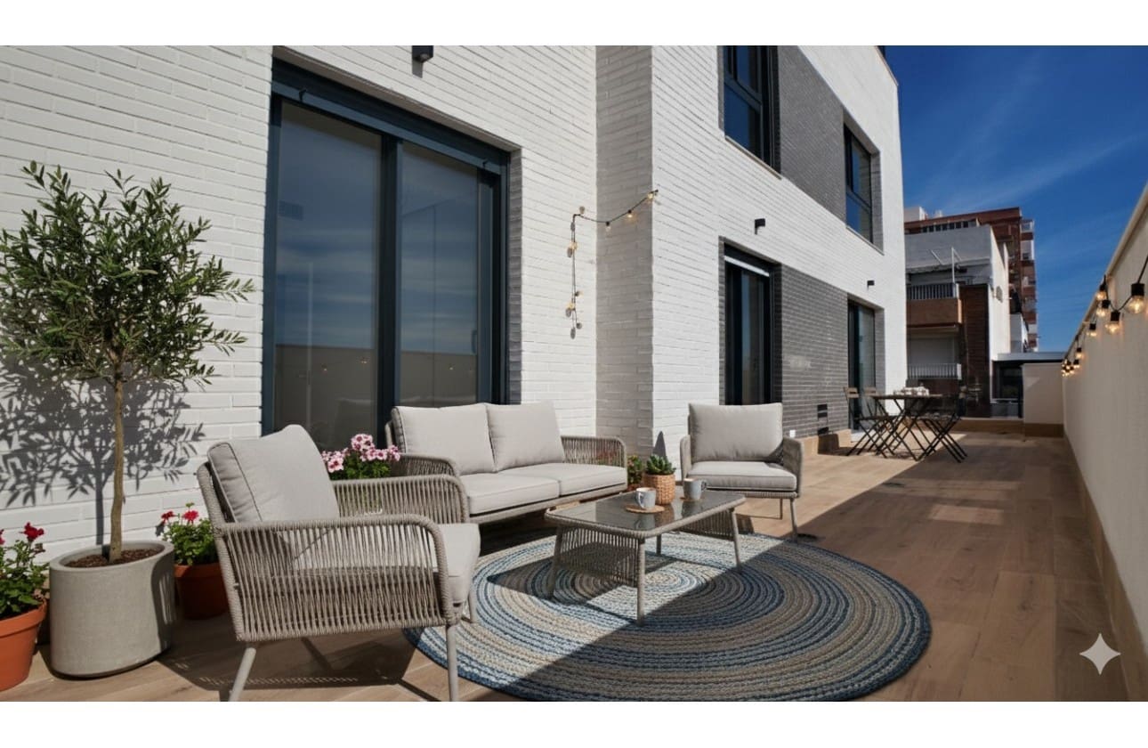 3 slaapkamer Penthouse te koop in Alicante stad met zwembad - € 499.000 (Ref: 9614469)