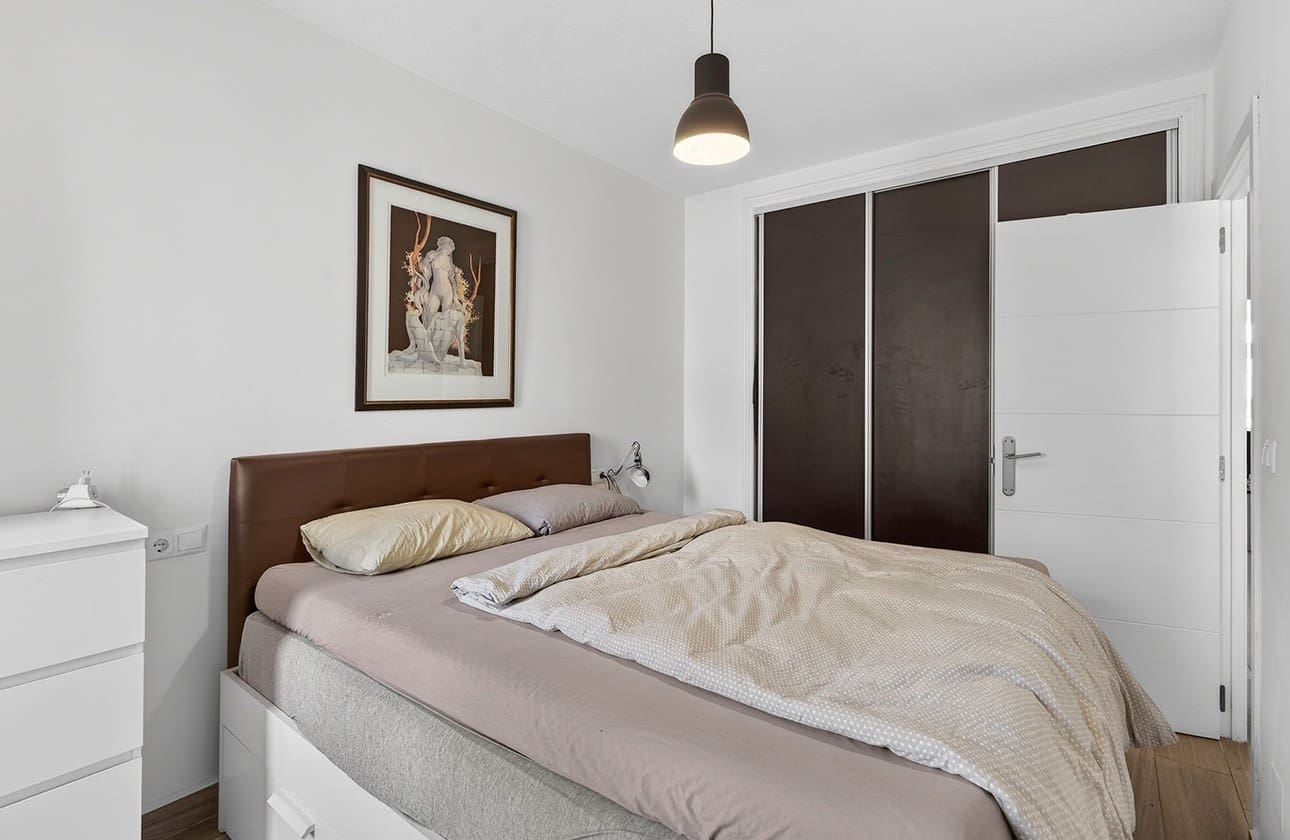 4 soverom Leilighet til salgs i Torrevieja - € 259 000 (Ref: 9618486)