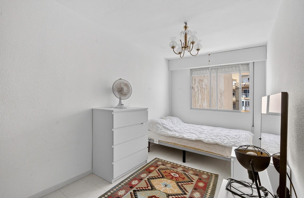 4 soverom Leilighet til salgs i Torrevieja - € 259 000 (Ref: 9618486)