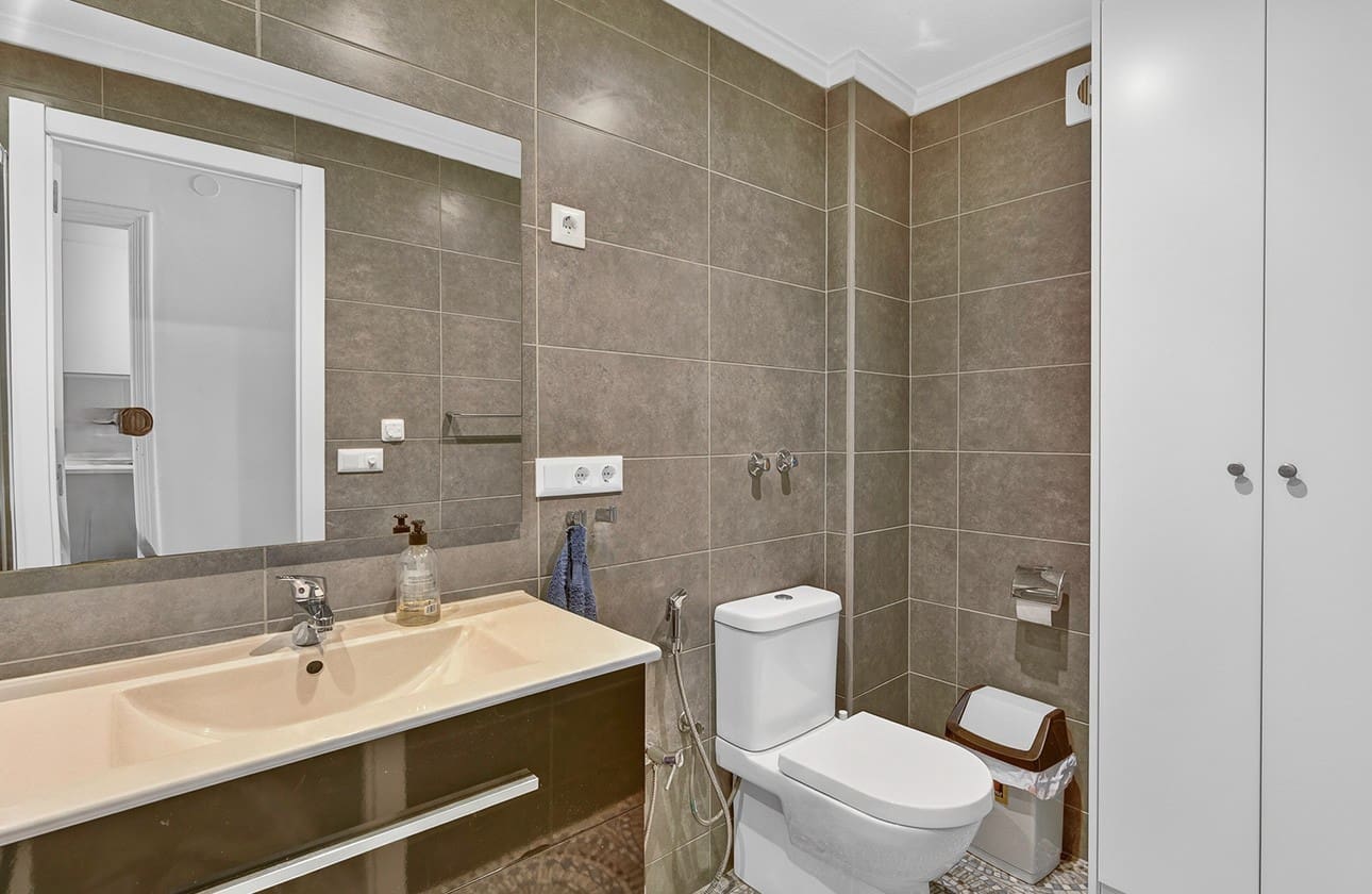 4 soverom Leilighet til salgs i Torrevieja - € 259 000 (Ref: 9618486)