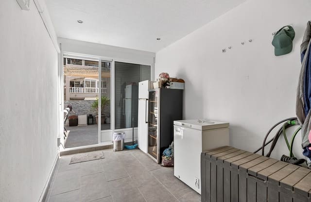 4 soverom Leilighet til salgs i Playa de los Locos, Torrevieja - € 259 000 (Ref: 9618486)