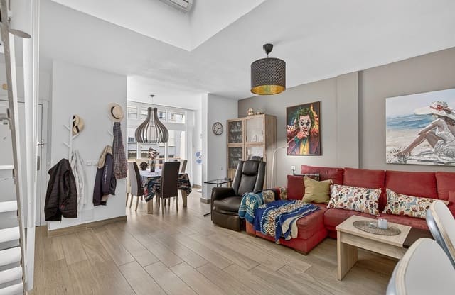 4 soverom Leilighet til salgs i Playa de los Locos, Torrevieja - € 259 000 (Ref: 9618486)