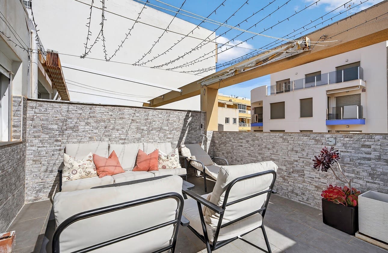 4 soverom Leilighet til salgs i Torrevieja - € 259 000 (Ref: 9618486)