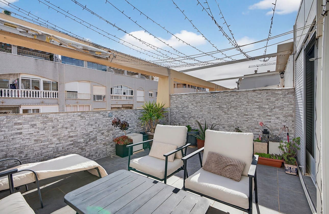 4 soverom Leilighet til salgs i Torrevieja - € 259 000 (Ref: 9618486)