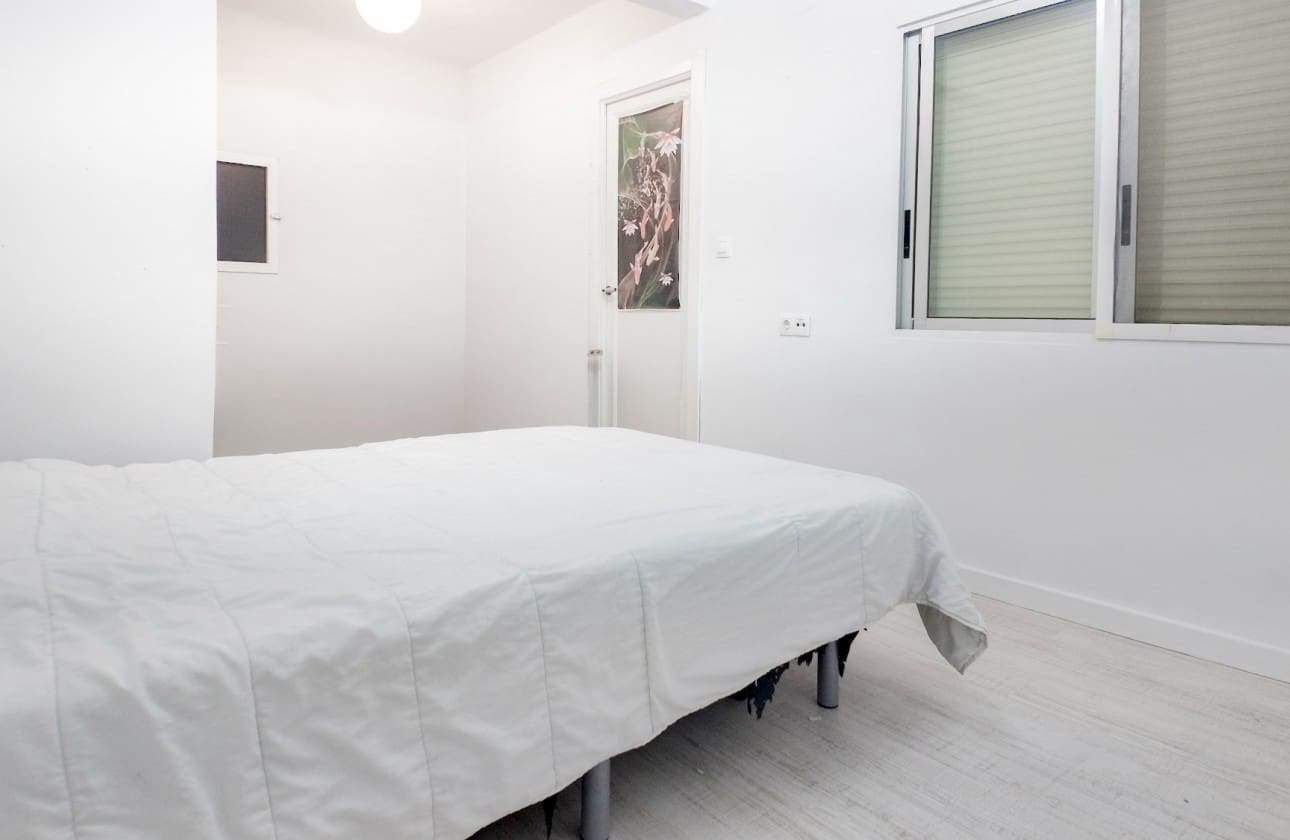 2 makuuhuone Huoneisto myytävänä paikassa Alicante kaupunki - 138 000 € (Ref: 9623231)