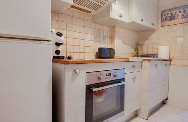 2 makuuhuone Huoneisto myytävänä paikassa Carolinas Altas, Alicante kaupunki - 138 000 € (Ref: 9623231)