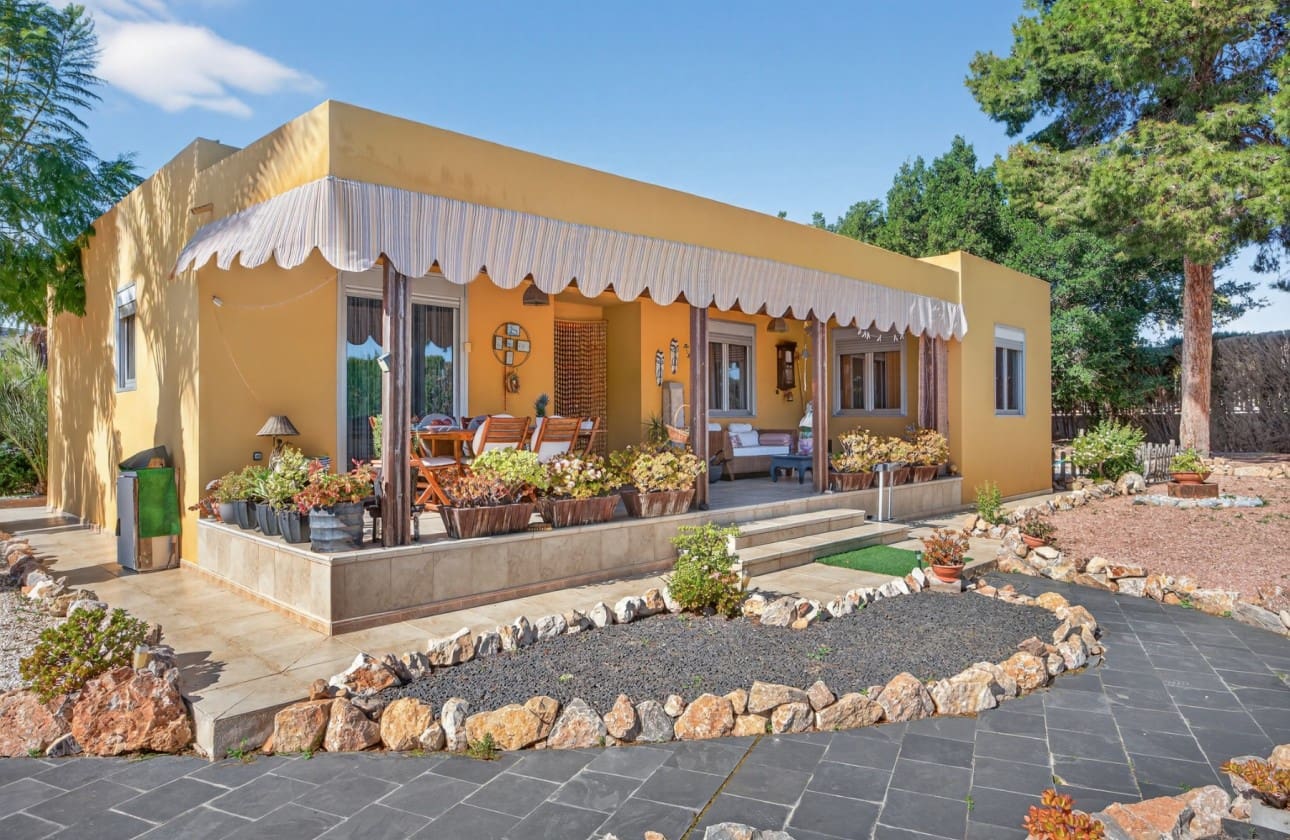 Chalet de 5 habitaciones en Santa Pola en venta con garaje - 749.000 € (Ref: 9624254)