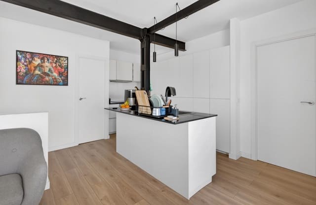 2 soverom Leilighet til salgs i Ensanche - Diputacion, Alicante by - € 290 000 (Ref: 9628312)