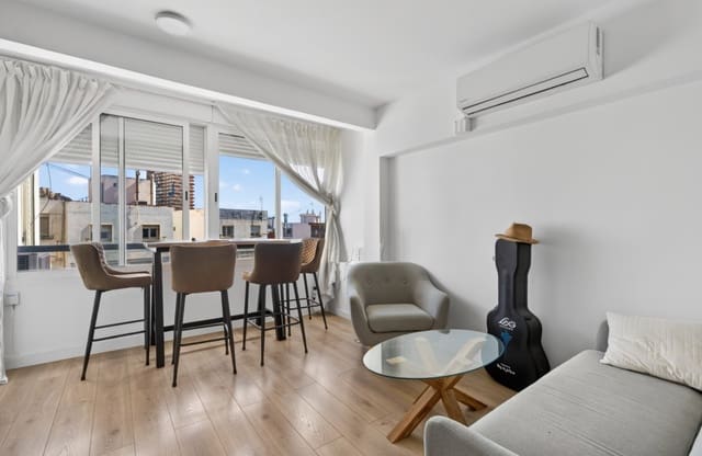 2 soverom Leilighet til salgs i Ensanche - Diputacion, Alicante by - € 290 000 (Ref: 9628312)